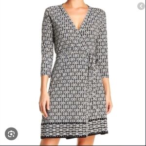 Max Studio Black and White Sheath Wrap Dress with Plunge Neckline..size:S